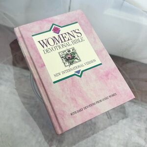 Women's Devotional Bible - Pink Hardcover Daily Devotional